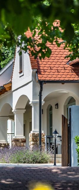 Oszter Udvarház Kékkút