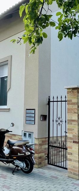 Vörösmarty Apartman Makó