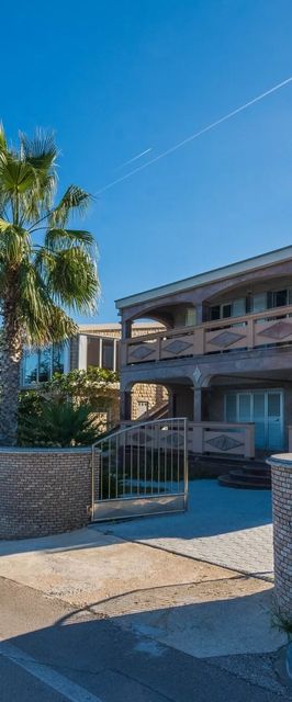 Apartments Weiss Vir