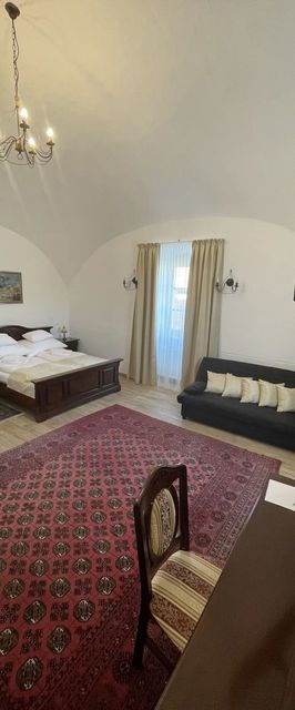 Széchenyi Kúria Monok