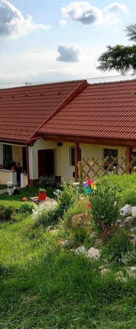 Vár-Lak Porta Csókakő