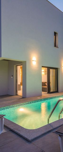 Apartmanok Családok Részére Medencével Vir - 18522