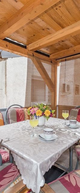 Apartmanok Parkolóhellyel Vir - 18560