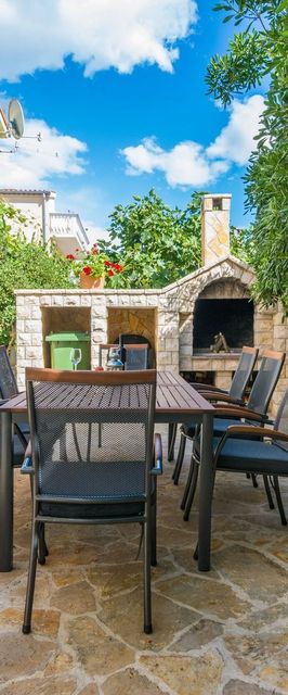 Apartmanok Parkolóhellyel Vir - 18561