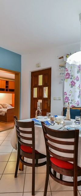 Apartmanok A Tenger Mellett Vir - 18570