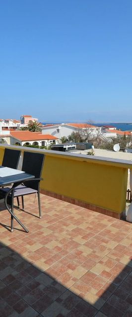 Apartmanok Parkolóhellyel Vir - 18607