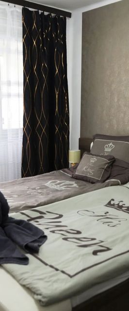 Komló Szíve Apartman **** Komló