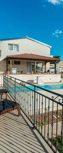 Modern Rustic Villa Kate Benkovac