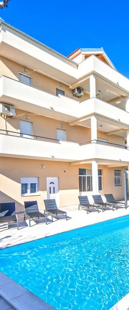 Apartman Kaštel Gomilica - CDC841