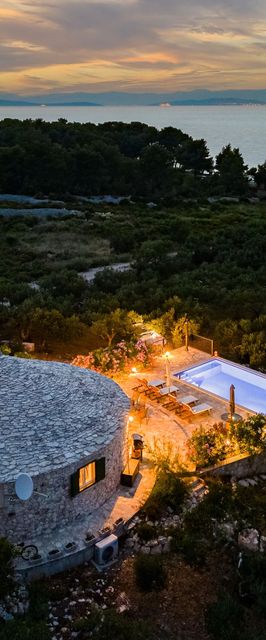 House Villa Getaway Mirca