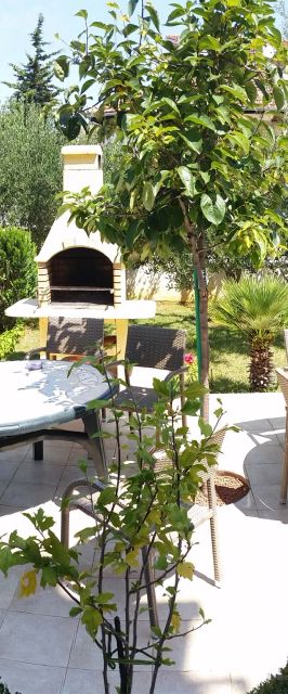Apartments And Rooms With Parking Space Vodice - 4164