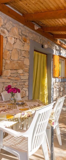 House Magdalena Tkon