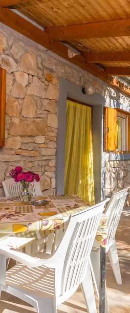 House Magdalena Tkon