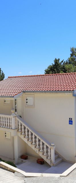 Apartmanok Parkolóhellyel Marusici, Omis - 18497 Marušići