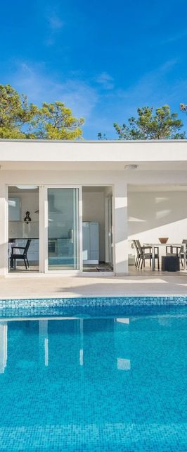 Apartmanok Családok Részére Medencével Vir - Kozjak, Vir - 18589 Vir - Kozjak