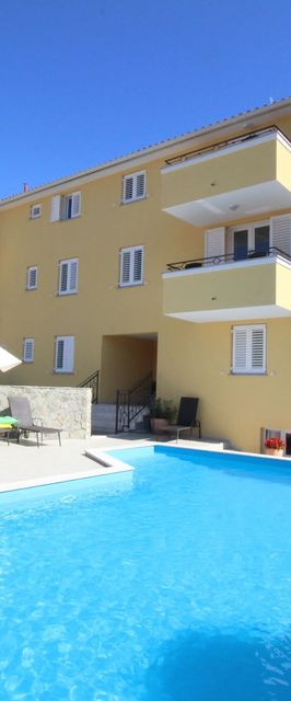 Apartmanok Medencével Baska Krk - 18780 Baška