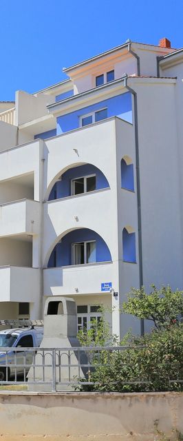 Apartmanok Parkolóhellyel Businci, Ciovo - 18800 Bušinci
