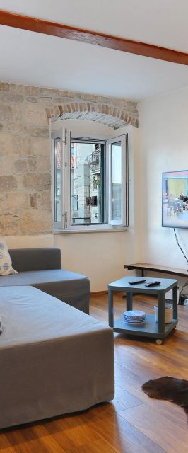 Apartmanok Parkolóhellyel Omis - 19051 Omiš