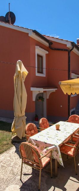 Apartments Nusret Ćunski