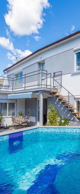 House Delfin Tribalj