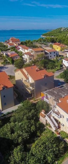 Apartments Mirella Tribunj