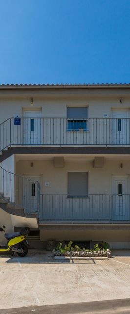 Apartments Lavarin Novi Vinodolski