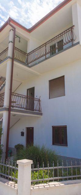 Apartment Lorenzo Seget Donji