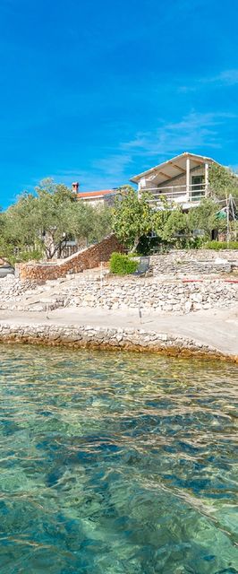 House Lady Anna Pasman