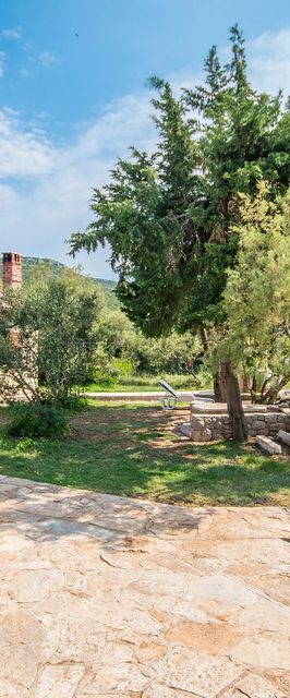 House Uncle Simon Pasman