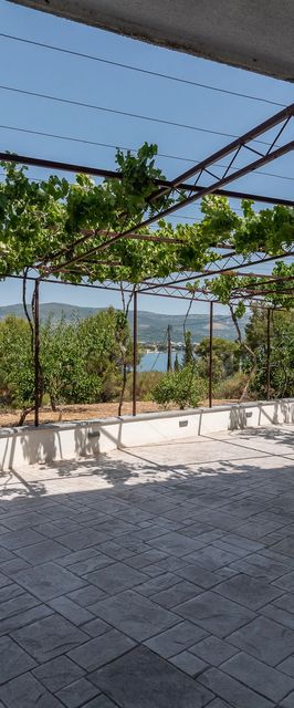 Apartments Nedjeljko Arbanija