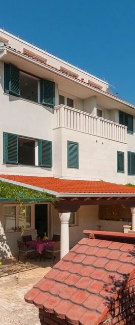 Apartment Irena Supetar