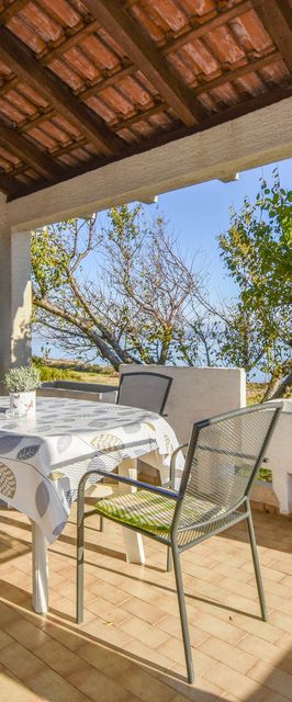 House Marrie Lou Banj