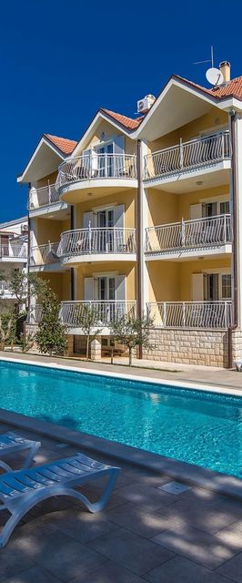 Apartments Villa Anne Jadranovo