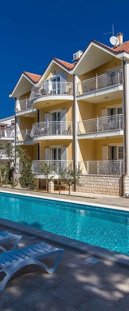 Apartments Villa Anne Jadranovo