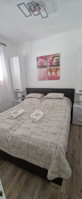 Rozmaring Apartman Csopak