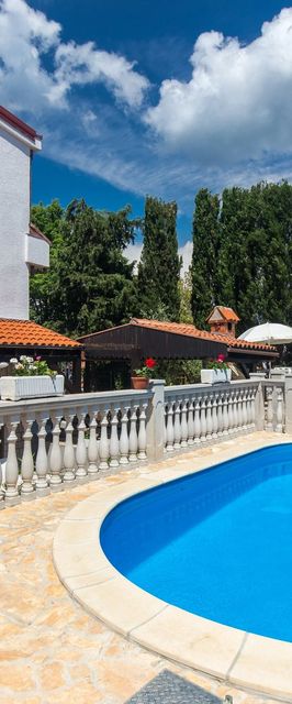 Apartmanok Családok Részére Medencével Malinska, Krk - 19408 Malinska