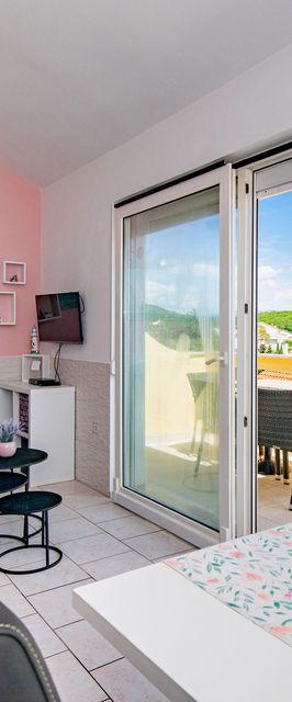 Apartmanok Parkolóhellyel Kornic, Krk - 19463 Kornić