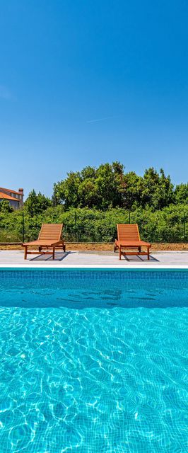 Apartments Nikola Nin