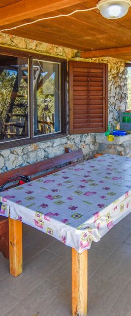 House Volak Nevidane