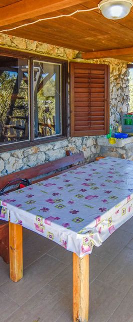 House Volak Nevidane