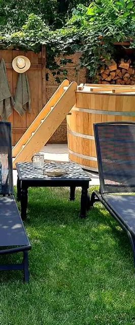 Nádfedeles Házikó a Dunakanyarban Szigetmonostor