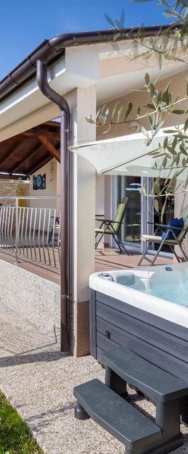 Vendégház Valbandon - CIF897