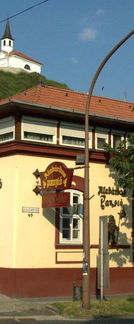 Alabárdos Panzió Esztergom