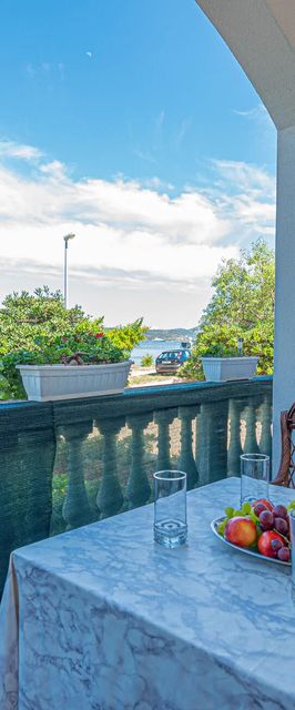 Apartman Raslina - CDJ923