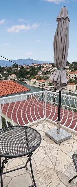 Vendégház Splitska - CDB746