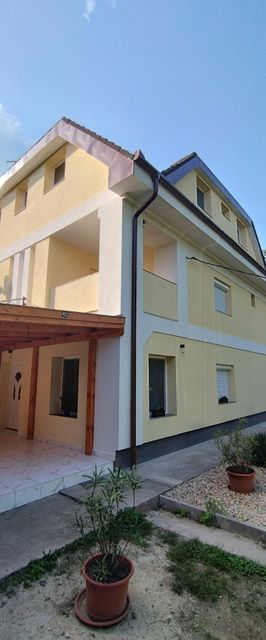 Party Apartmanház Balatonvilágos