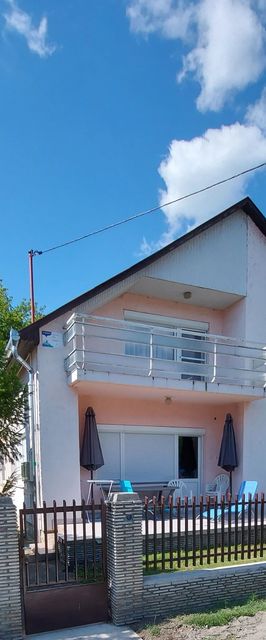 Erika Hàz Balatonfenyves