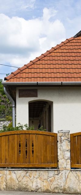 Jégmadár Vendégház Varbó