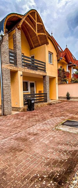 Aranypatak Apartmanház Hévíz