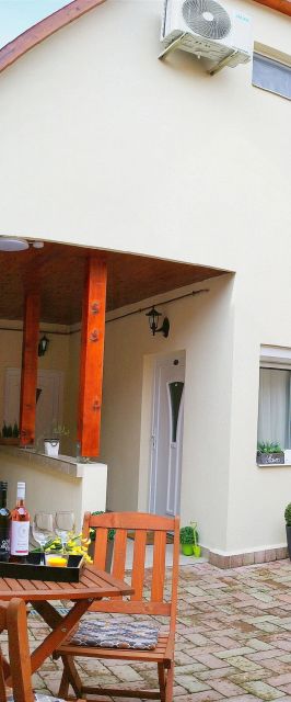 Várfal Apartman Eger